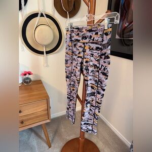 Lululemon Patterned Capri Leggings fit like XS